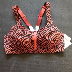 VS Knockout Sport Bra 34D Front Close Tiger Print